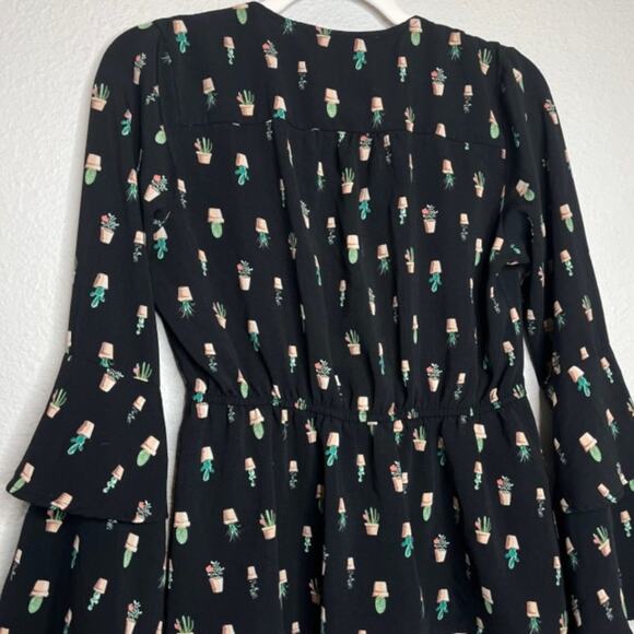 Blue Rain Small Black Ruffle Cactus Flowy Tie Wrap Blouse - Picture 2 of 13